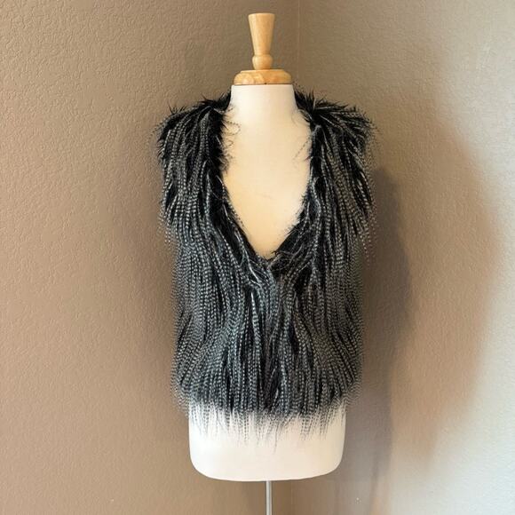 Forever 21 Black and Gray Faux Fur Vest - Picture 2 of 7